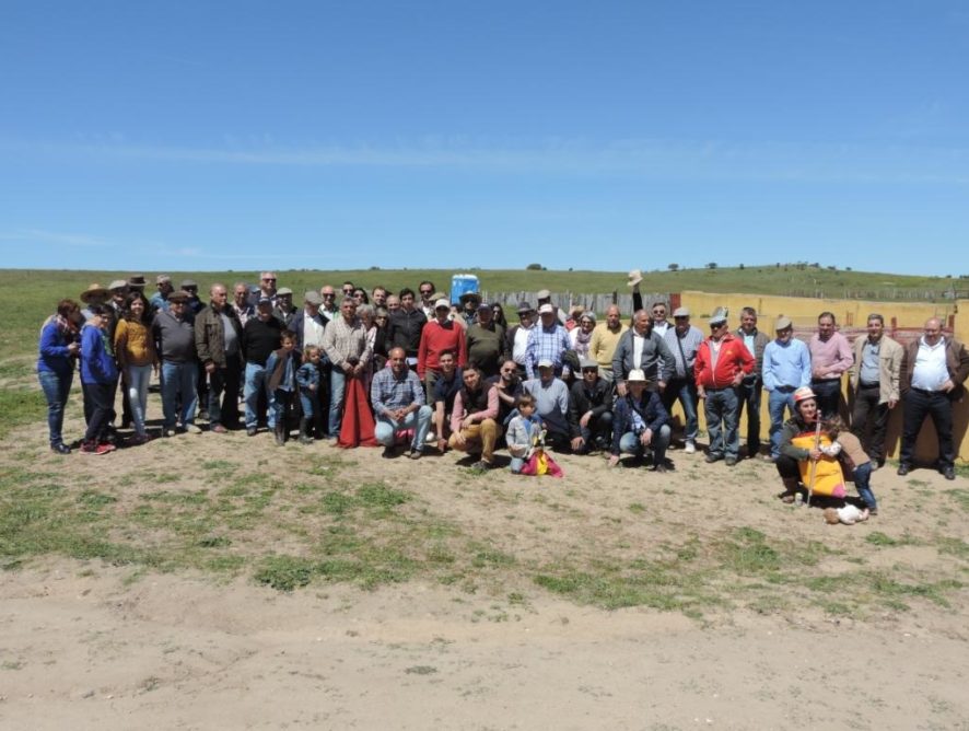 JORNADA DE CONVIVENCIA Y DISFRUTE EN LA GANADERIA DE LOS HERMANOS MAYORAL